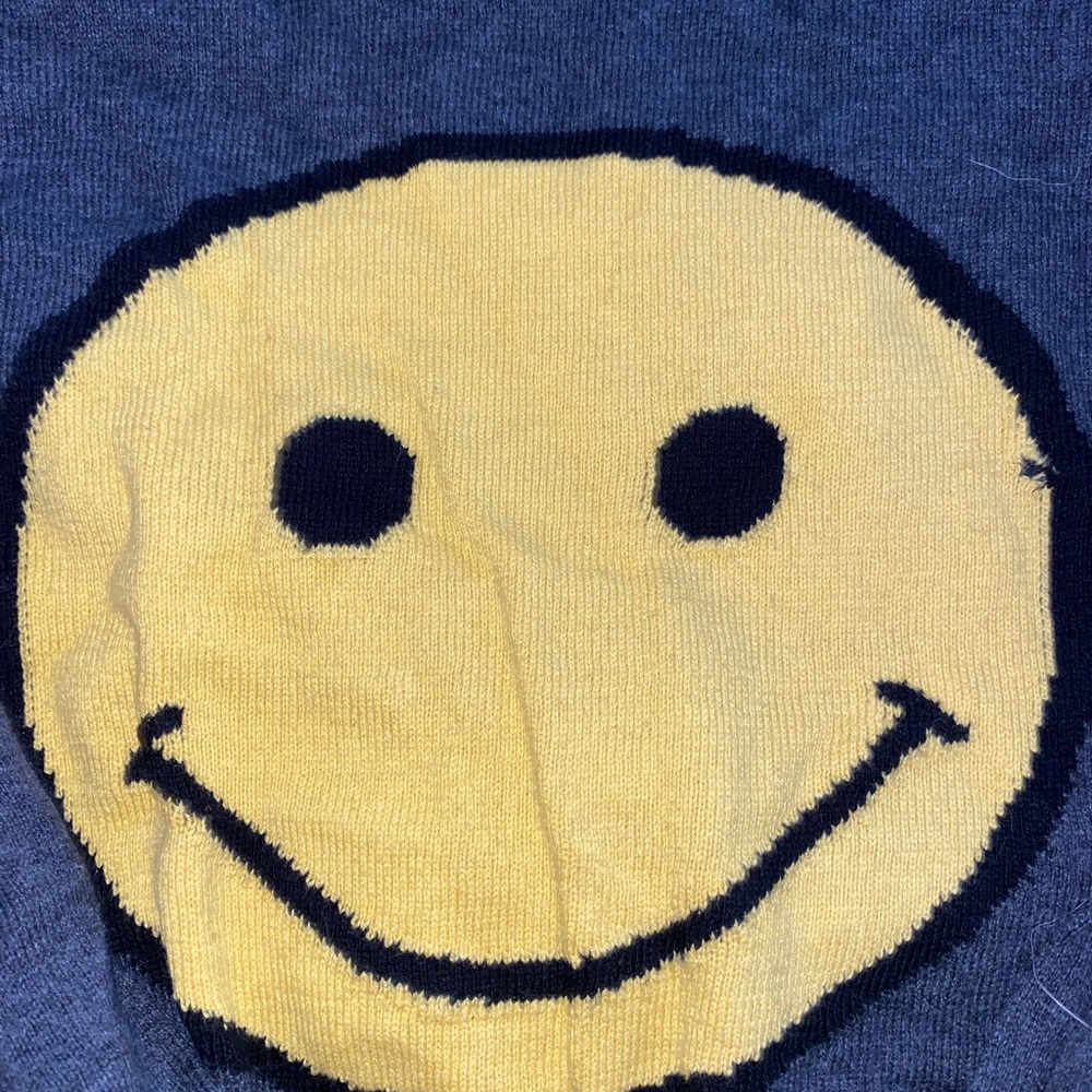 Smiley sweater - Picture 2 of 3